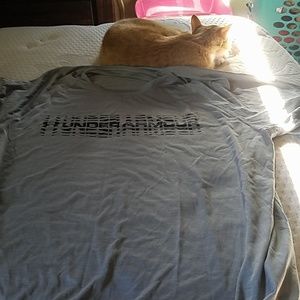 Under armour tshirt
